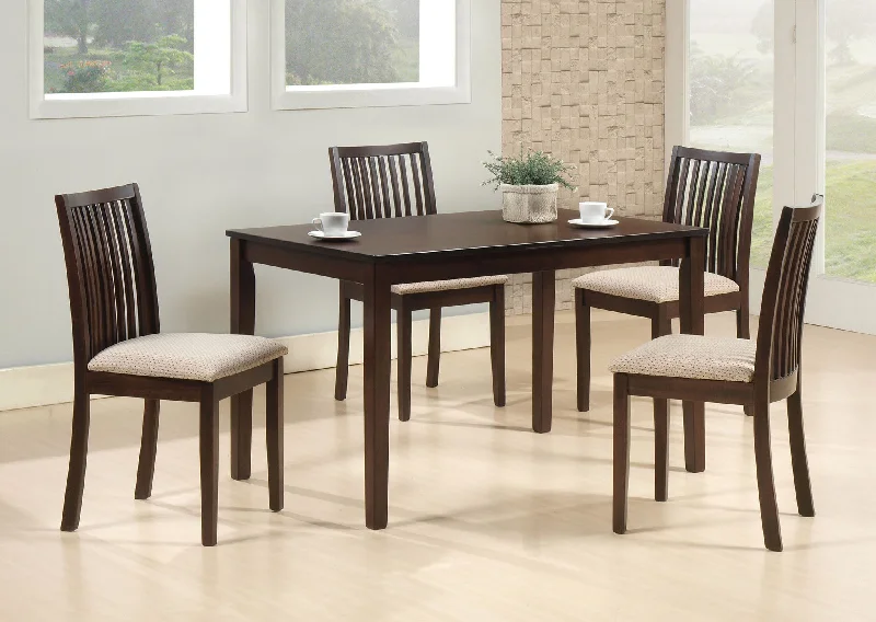 Modern Dining Set Berry